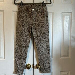 White House Black Market size 0, the skinny crop jeans, leopard print